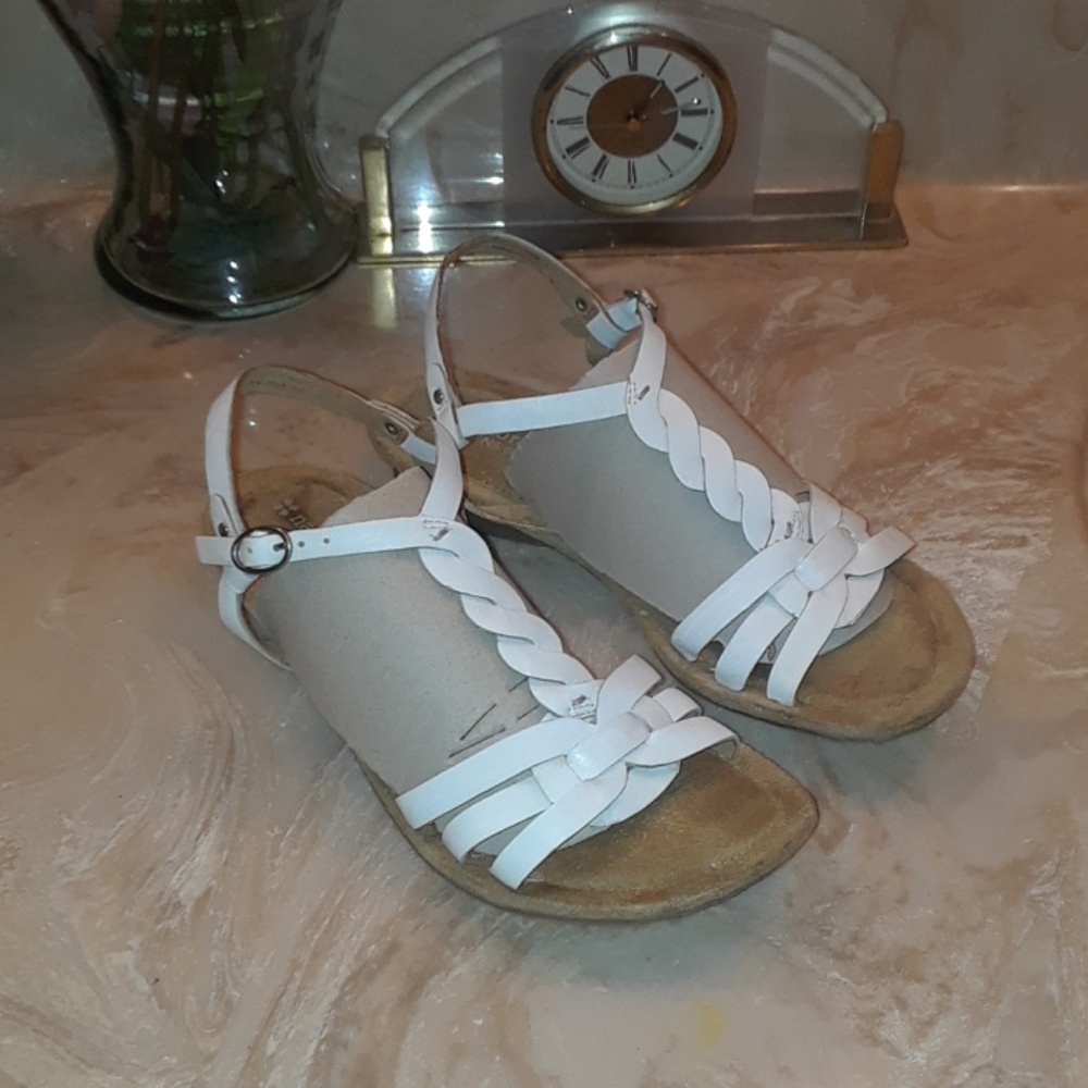 Naturalizer N5 Comfort White Leather Sandal